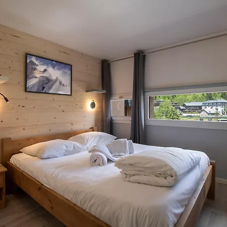 Grand Roc - Campanules 311 - Happy Chamonix